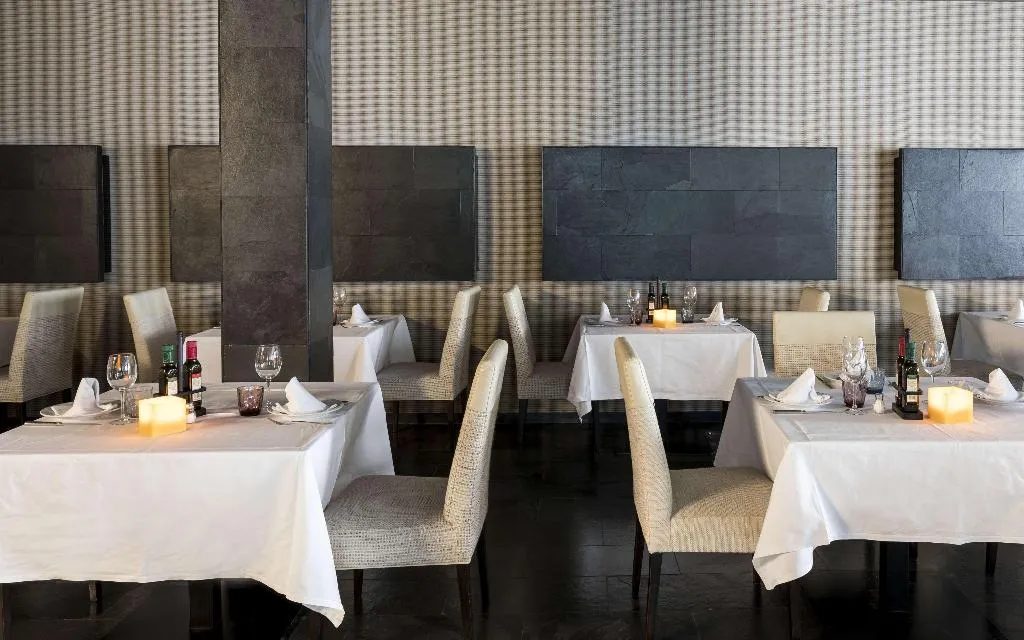 Restaurant, Parador de la Seu d'Urgell, Costa Brava
