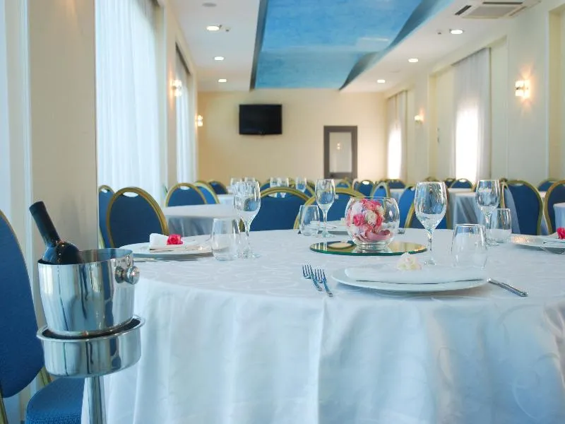 Restaurant, Hotel Premiere, Naples