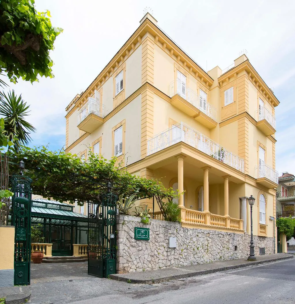 General view, Hotel Crawford, Naples