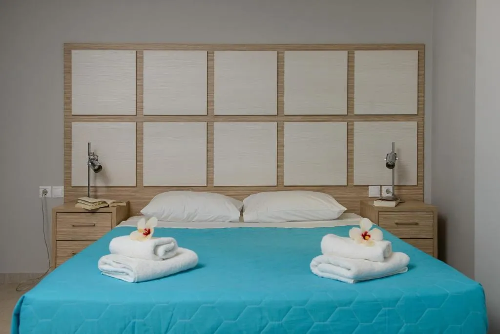 Room, Lenikos Resort, Crete