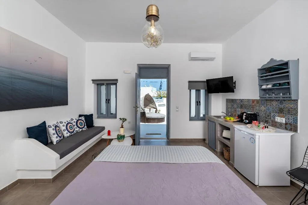 JUNIOR SUITE PREMIER Room, 1812 Caves 'n Mansion, Santorini