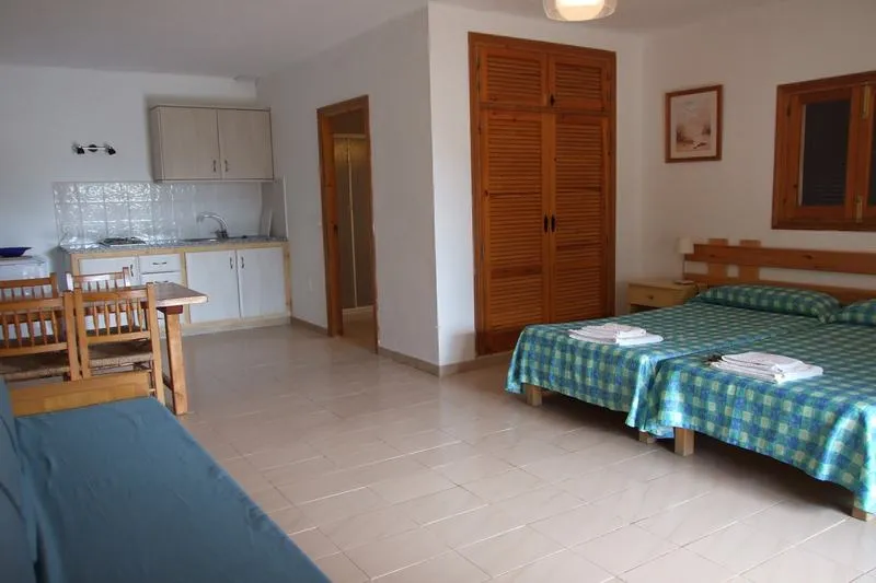 Room, Apartamentos Casin, Ibiza