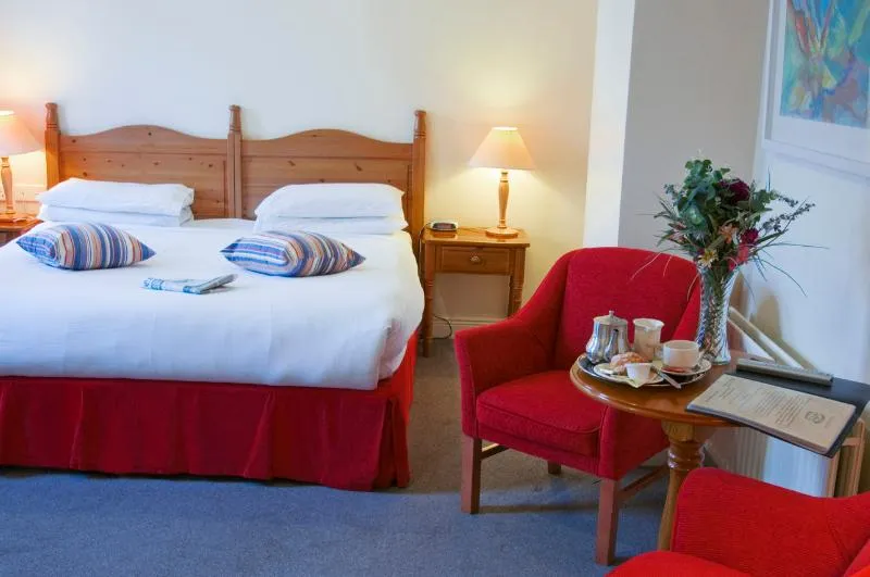 DOUBLE STANDARD Room, Casey's of Baltimore, Cork