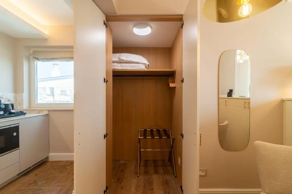 JUNIOR SUITE QUEEN SIZE BED Room, Best Western Hotel Rivoli, Rome