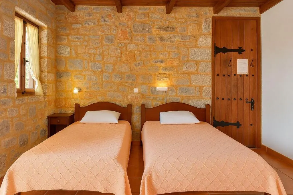 Room, Lalloudes Hotel Mani, Kalamata