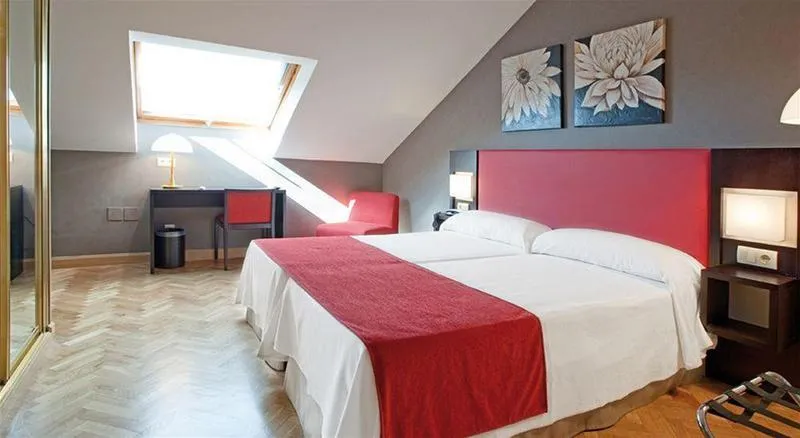 General view, Hostal Carlos III, Madrid