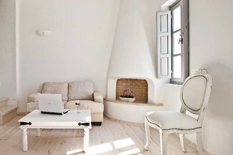 SUITE THREE BEDROOMS WITH PRIVATE POOL Room, Thermes Luxury Villas by Mr and Mrs White, Santorini