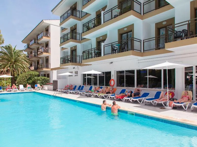 Pool, Guya Wave, Majorca