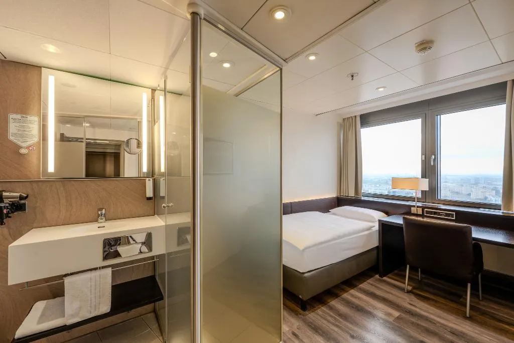 SINGLE STANDARD Room, Park Inn by Radisson Berlin Alexanderplatz, Berlin