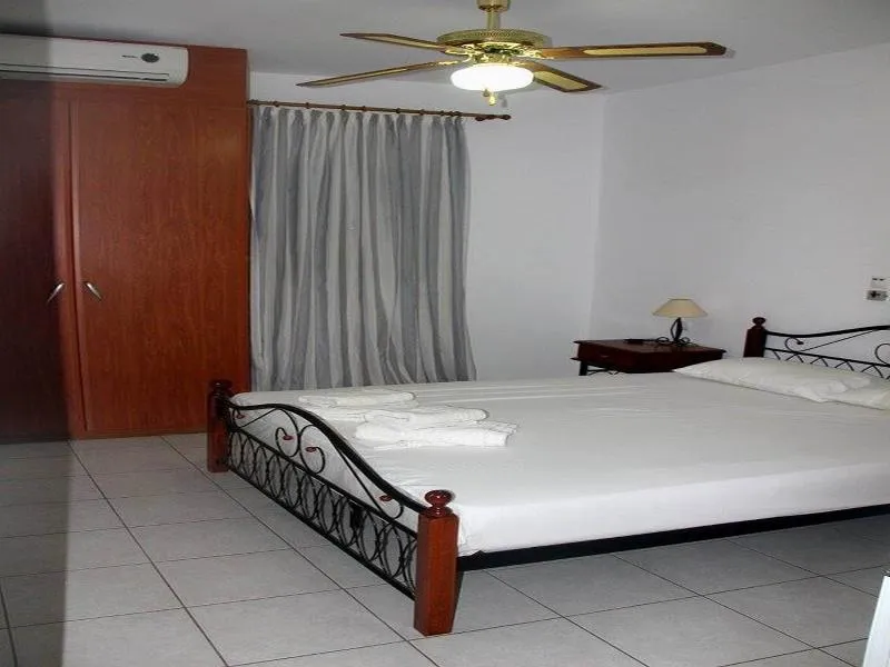 Room, Agnanti Studios, Kefallinia