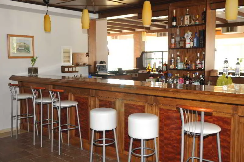 Bar, Nefeli, Kos