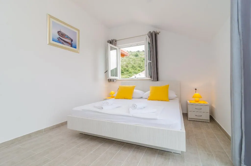 APARTMENT TWO BEDROOMS Room, Apartments Villa Dadic, Dubrovnik