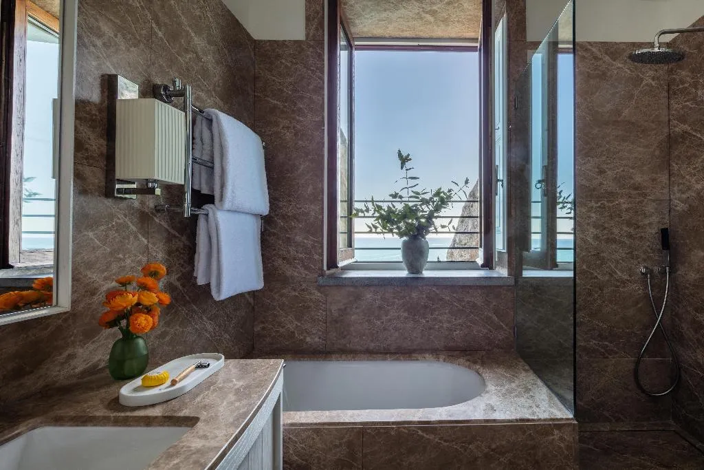 SUITE WITH VIEWS Room, Anantara Convento di Amalfi Grand Hotel, Naples