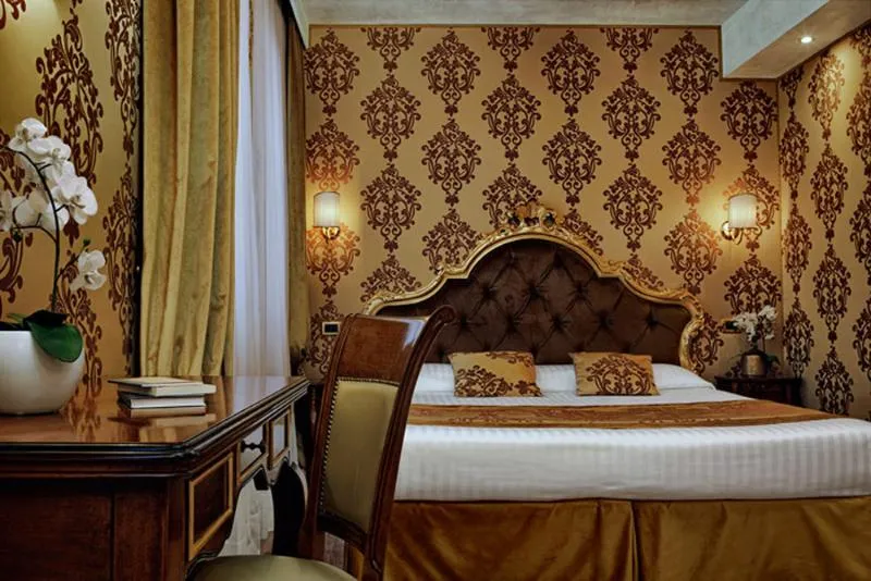 QUADRUPLE SUPERIOR Room, Tre Archi, Venice