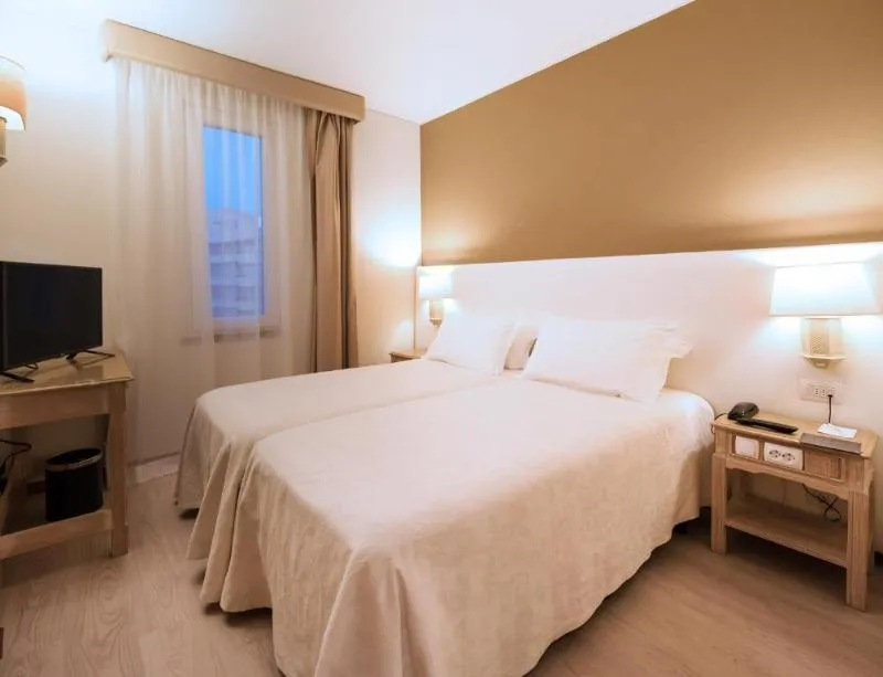 SUITE PREMIER Room, Dom Pedro Marina, Algarve