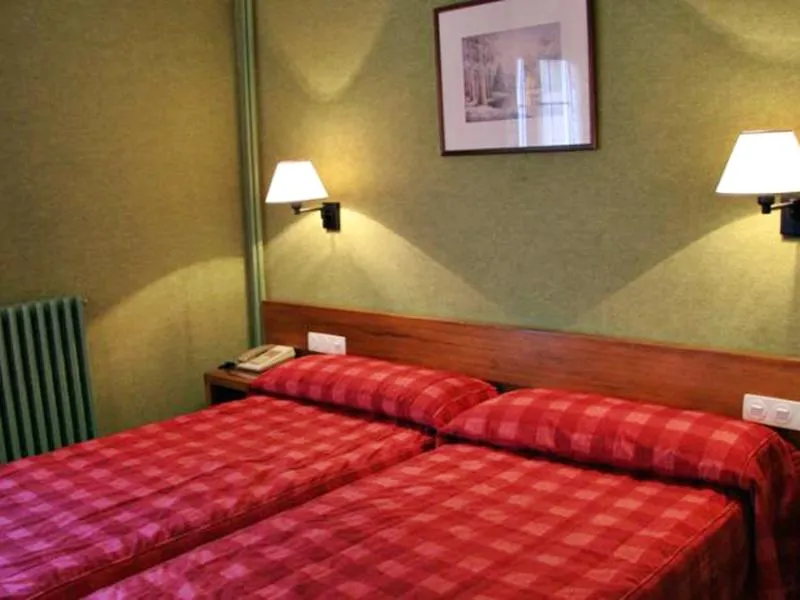 Double or Twin STANDARD Room, Roc Blanc, Costa Brava