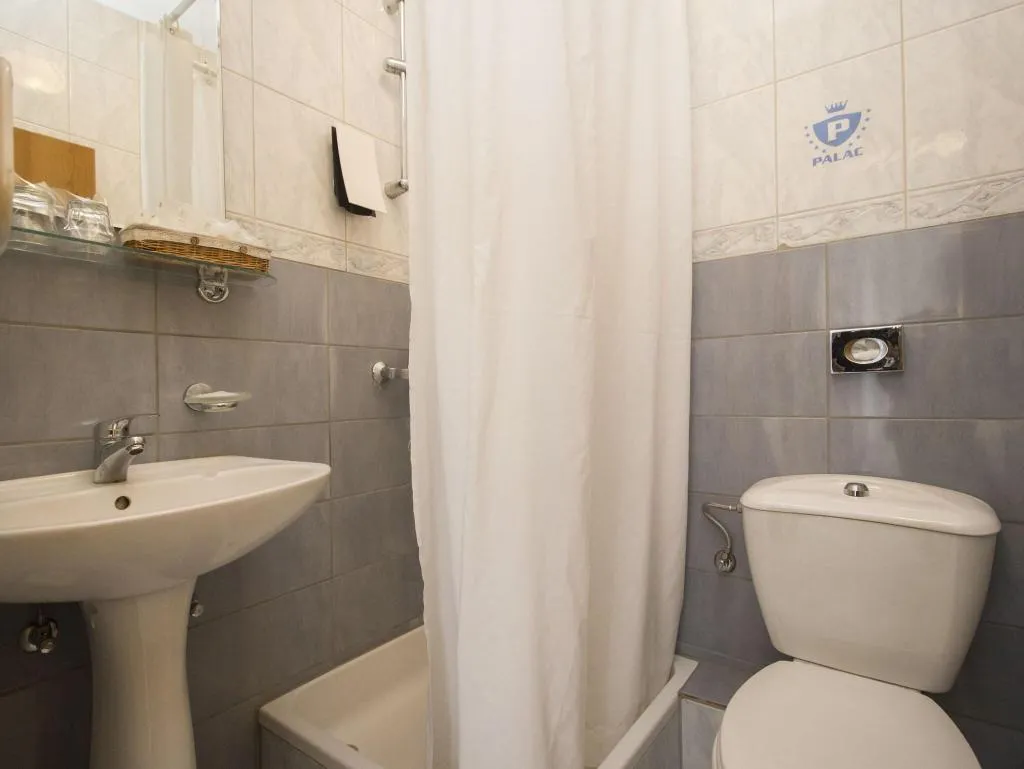 DOUBLE WITH DOUBLE BED Room, Palac, Split