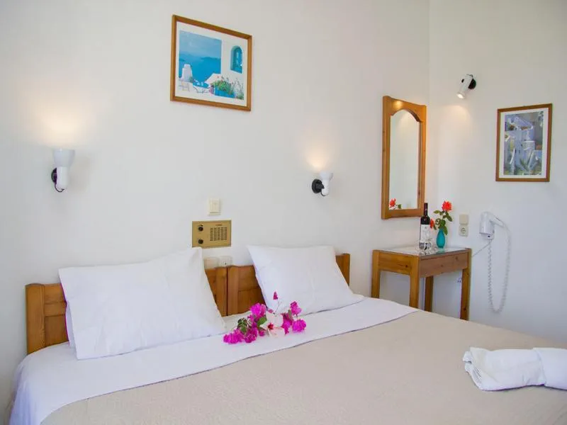 Room, Castro, Santorini