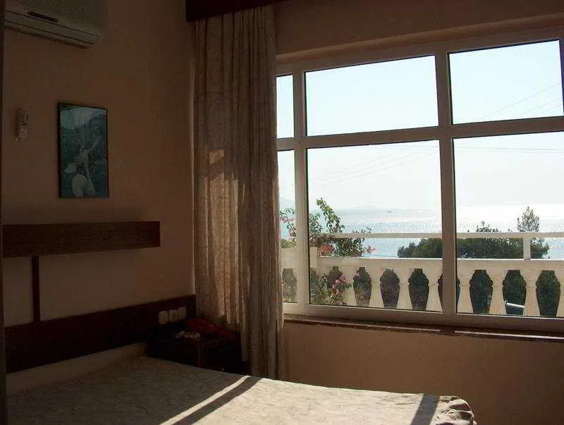 Room, Kavala, Dalaman
