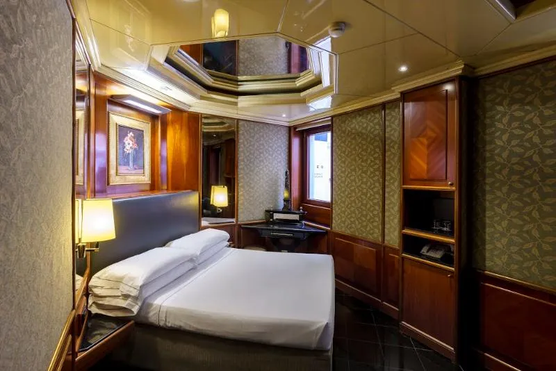 DOUBLE STANDARD Room, Valadier, Rome