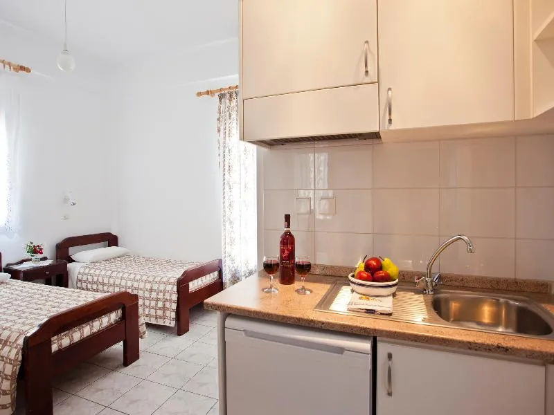 STUDIO CAPACITY 3 Room, Ancient Thera Studios, Santorini