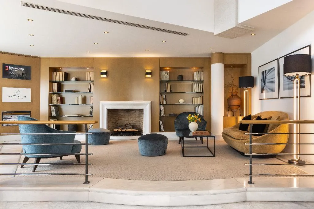Lobby, Golden Age of Athens, Athens
