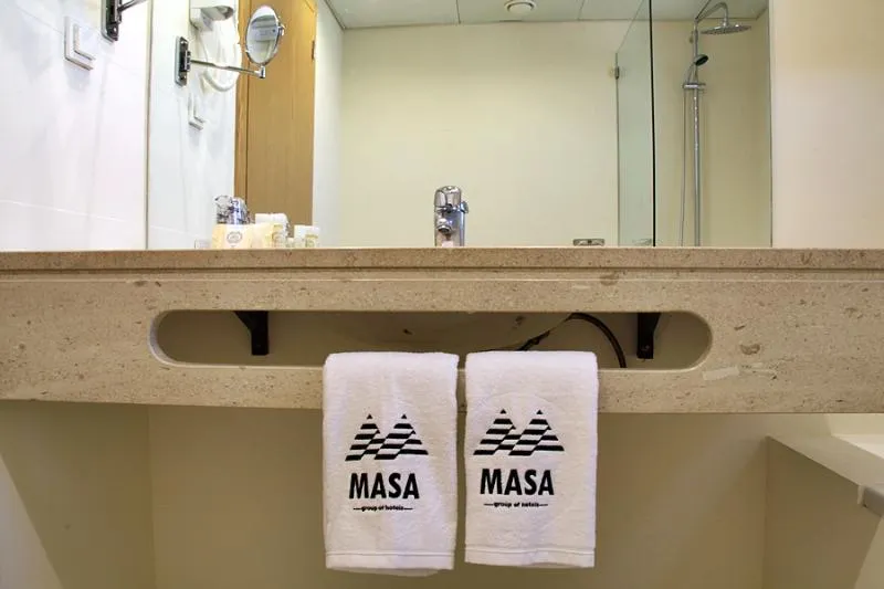 SINGLE STANDARD Room, Masa Hotel Almirante, Lisbon