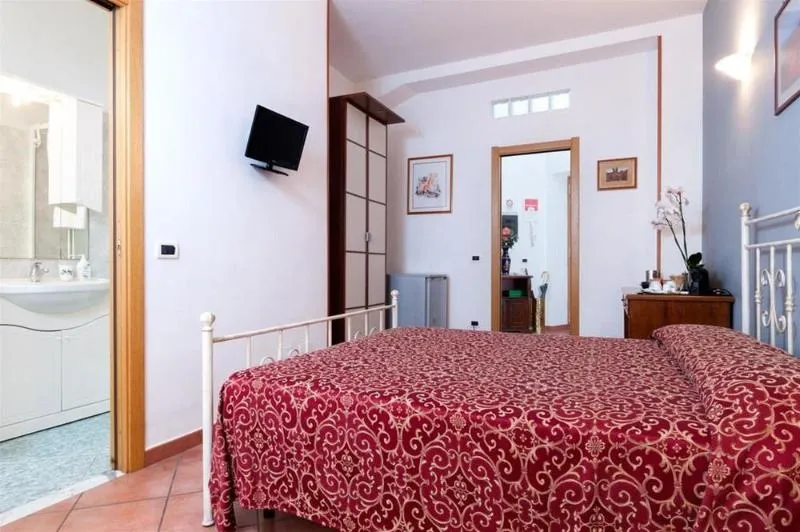 Room, Re di Roma Bed & Breakfast, Naples