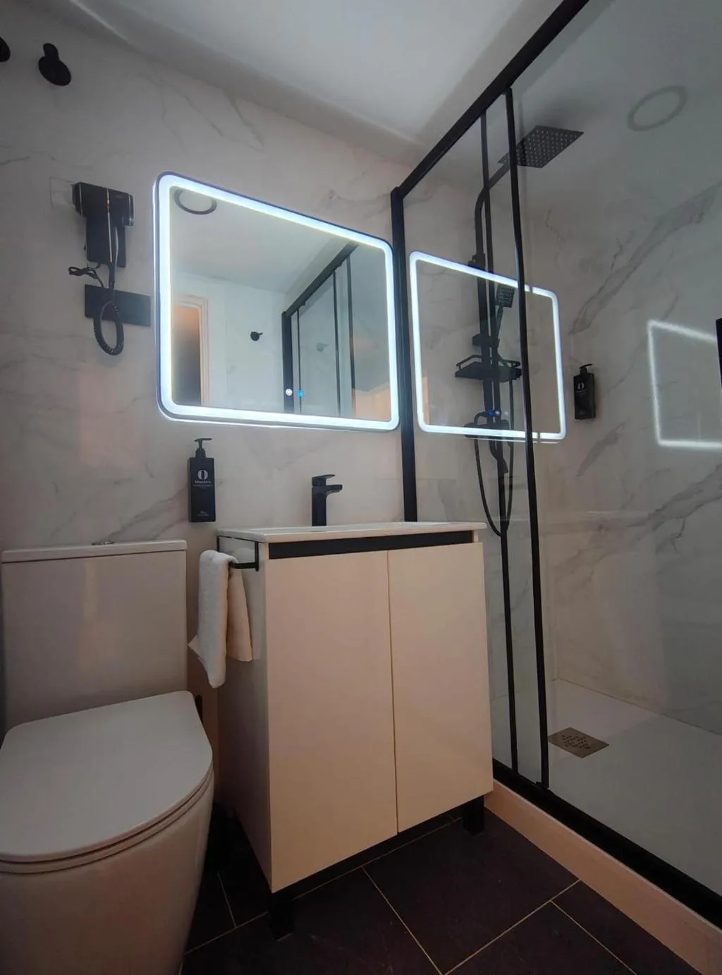 TWIN STANDARD Room, Hostal Jq Madrid 1, Madrid