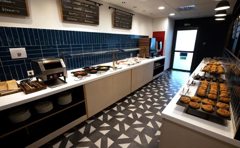 Restaurant, Travelodge Madrid Metropolitano, Madrid