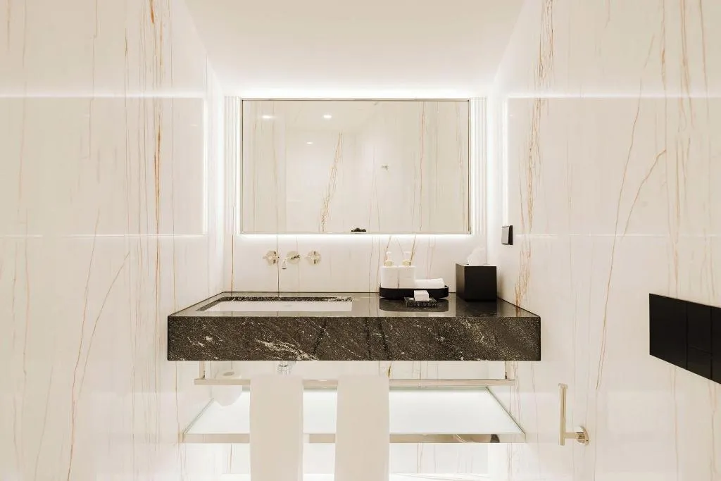 Room, Lisbon Chiado Hotel & Spa, Lisbon