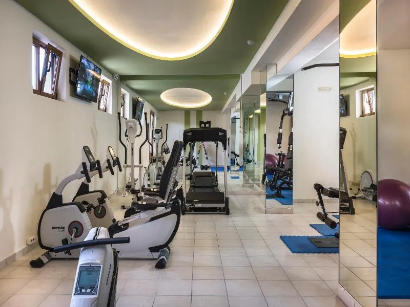 Sports and Entertainment, Oscar Suites & Village, Crete