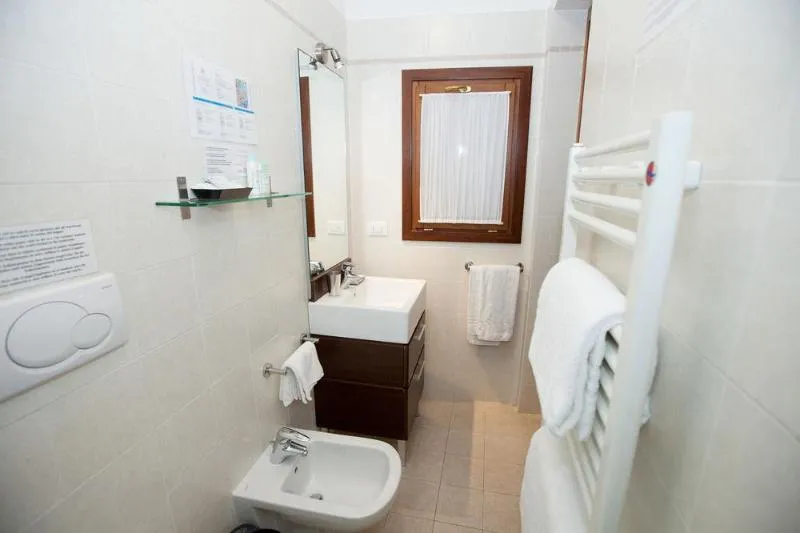 Room, Residence Ca' Foscolo, Venice