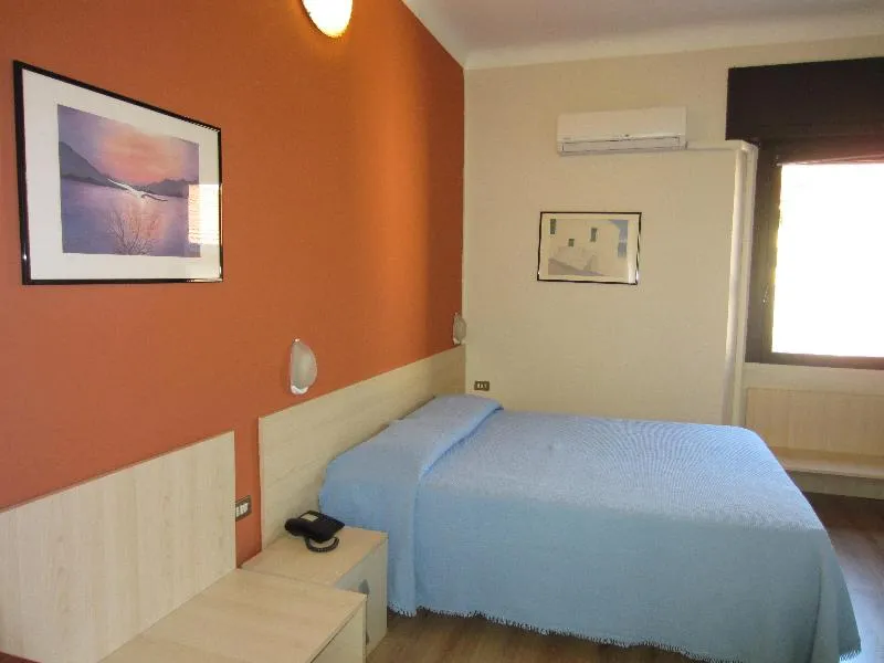 Double or Twin STANDARD Room, Europa Hotel, Milan