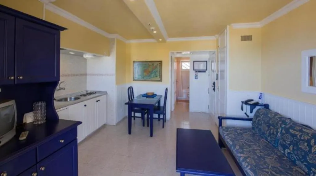APARTMENT CAPACITY 1 Room, Apartamentos Teneguia, Tenerife