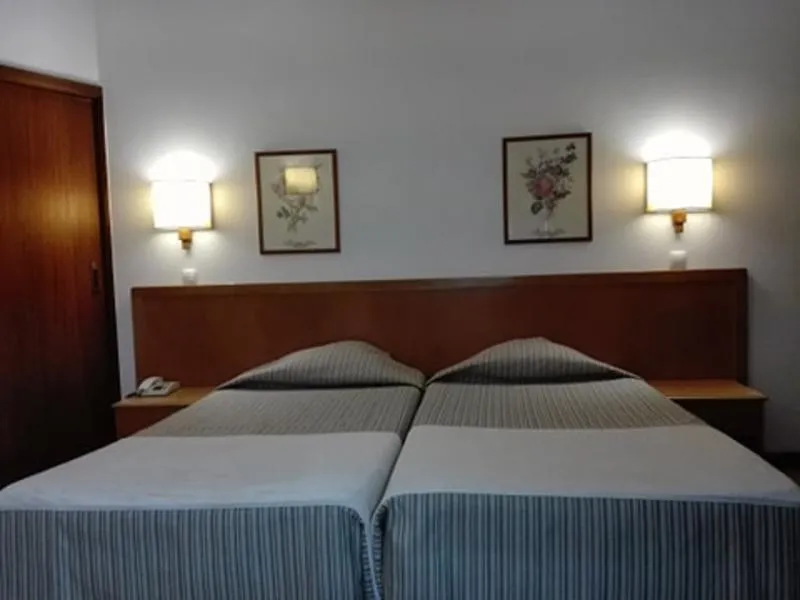 Double or Twin STANDARD Room, Hotel Do Centro, Madeira