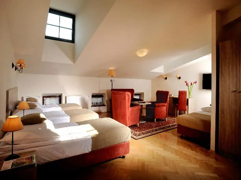 TRIPLE STANDARD Room, Hotel Santi, Krakow
