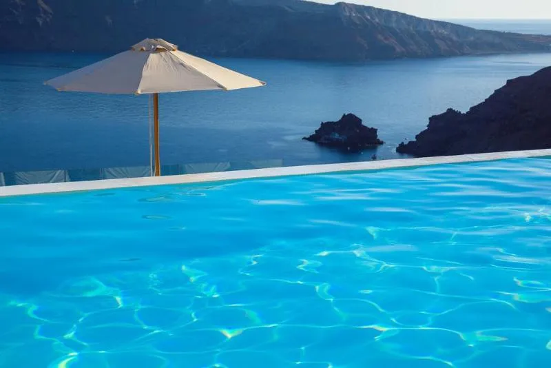 Sports and Entertainment, La Perla Villas and Suites, Santorini