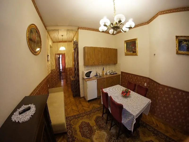 APARTMENT CAPACITY 6 TWO BEDROOMS Room, Aparthotel Florian Kazimierz, Krakow