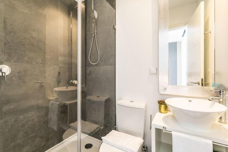 Room, Gloria Suites By Lx Way, Lisbon