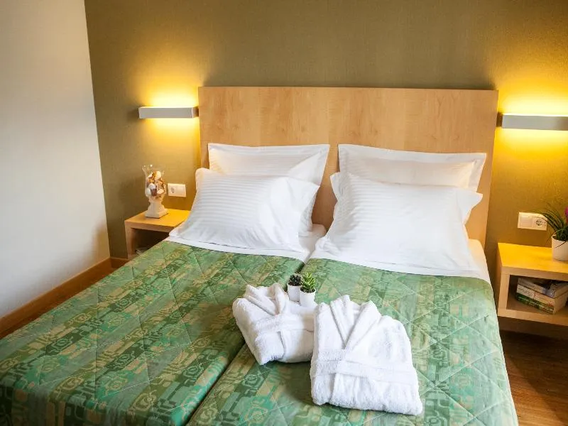 TRIPLE STANDARD Room, Kronos Hotel, Thessaloniki