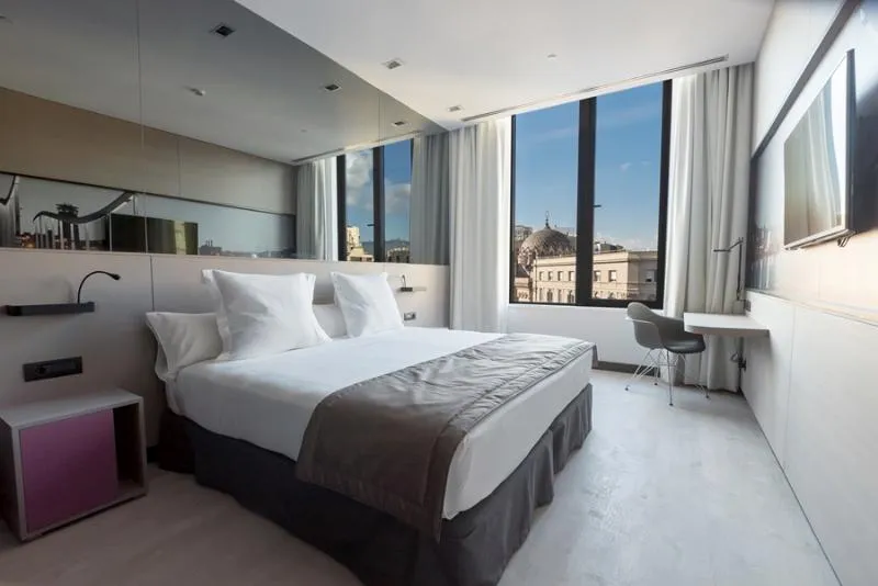 Double or Twin CITY VIEW Room, Negresco Princess, Barcelona