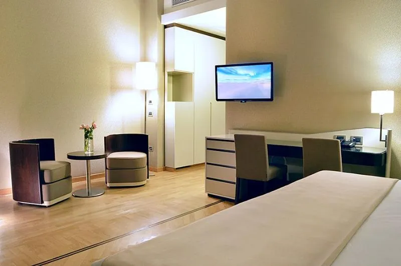 JUNIOR SUITE STANDARD Room, Palazzo Esedra, Naples