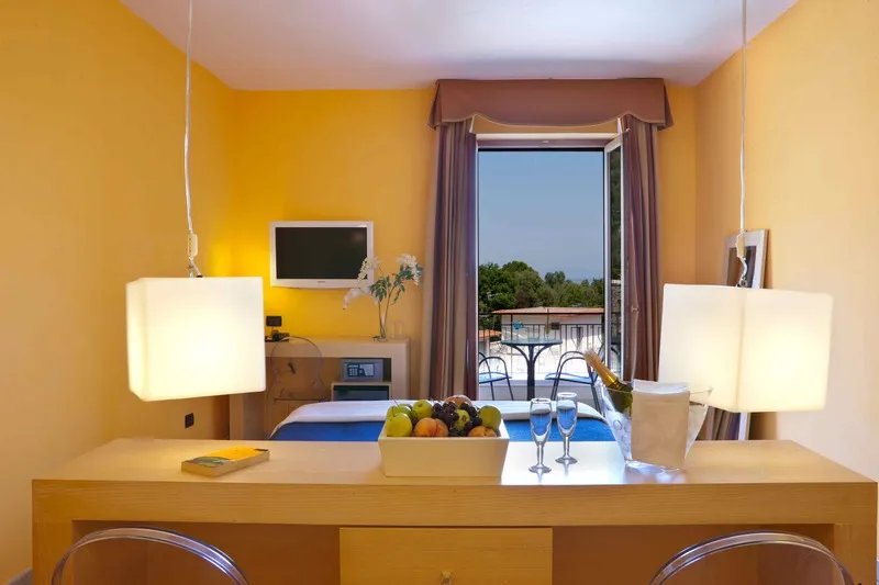 JUNIOR SUITE STANDARD Room, Rivage Hotel, Naples