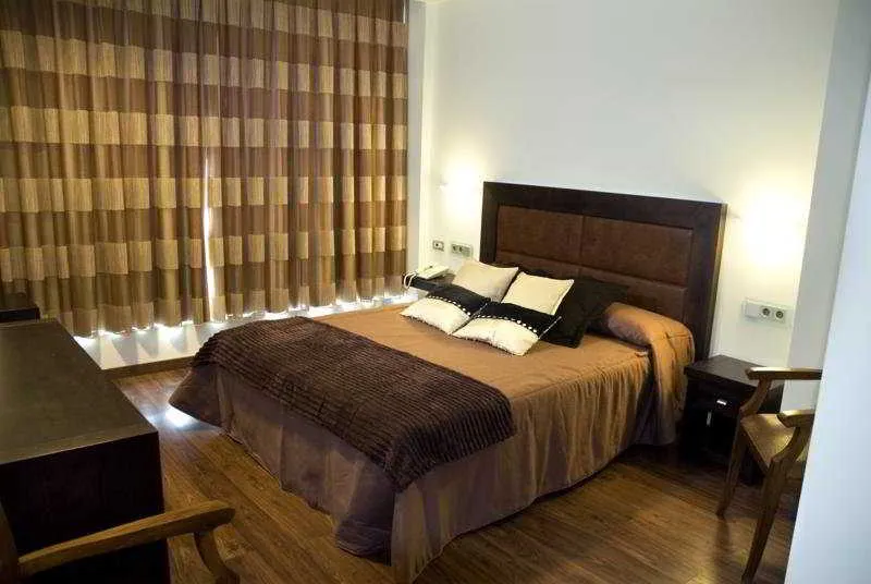 Room, El Coso, Valencia