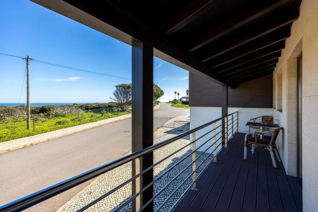 APARTMENT ONE BEDROOM WITH VIEWS Room, Pontalaia, Algarve