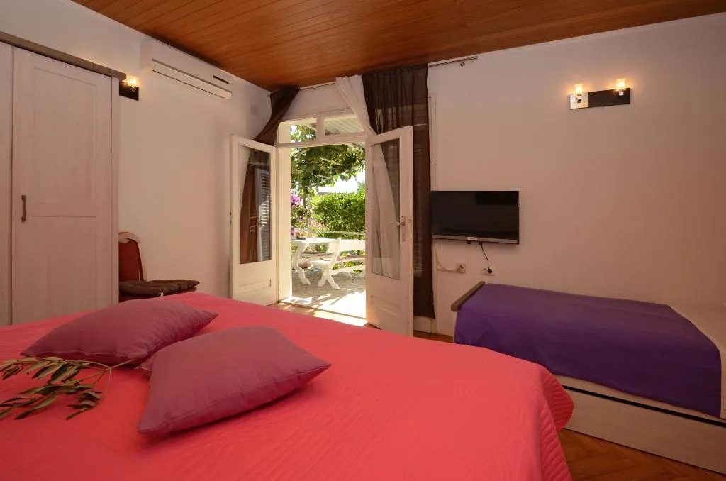 APARTMENT SEA VIEW WITH TERRACE Room, LaidBack Apartments, Dubrovnik