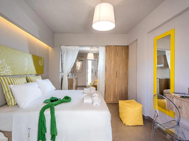 STUDIO CAPACITY 3 Room, Anemos Suites by Estia, Crete