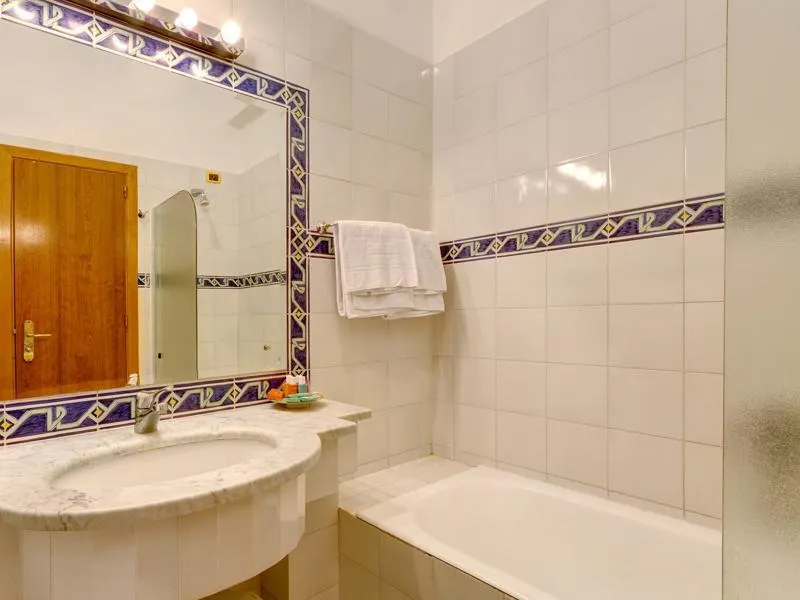 Double or Twin WITH BALCONY Room, President, Naples