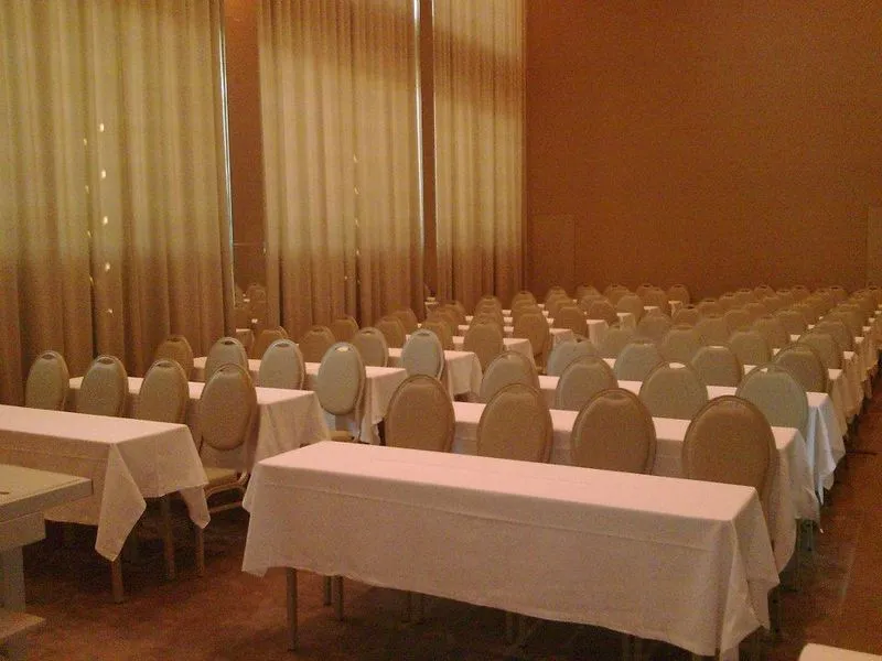 Conferences, Golden Tulip São João da Madeira, Porto